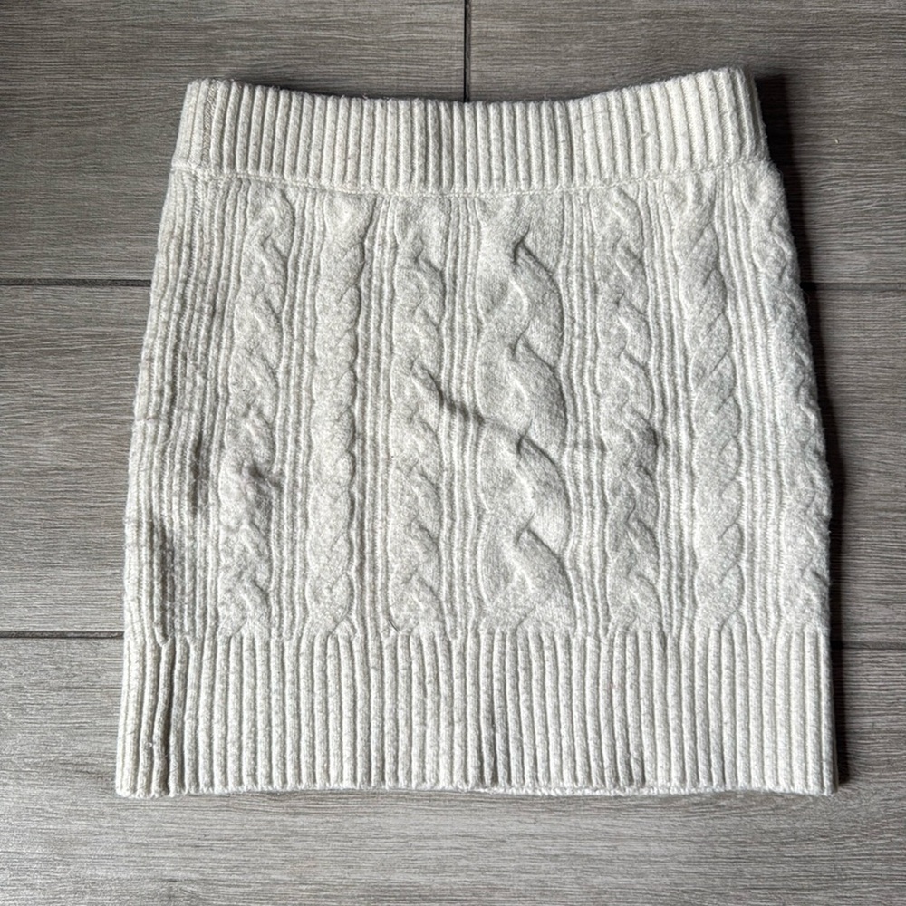 Noisy May Cream Cable Knit Mini Skirt Size Small